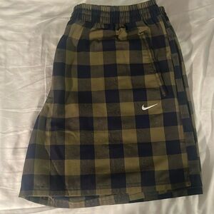 Nike checkered short